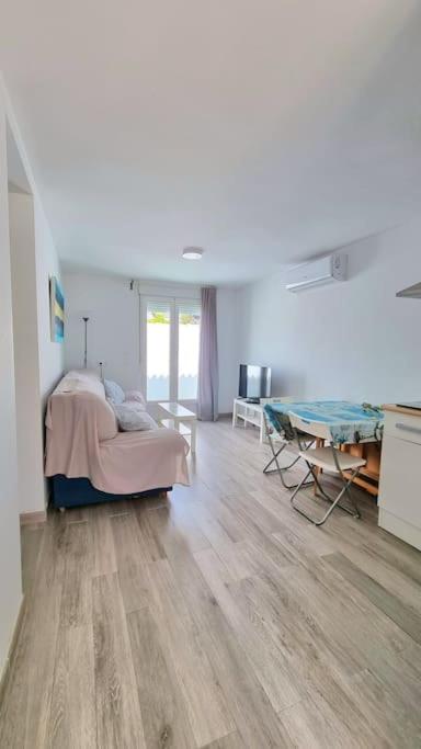 Apartamento Privado Con Jardin, Piscina Elevada Y Bbq Chiclana de la Frontera Luaran gambar