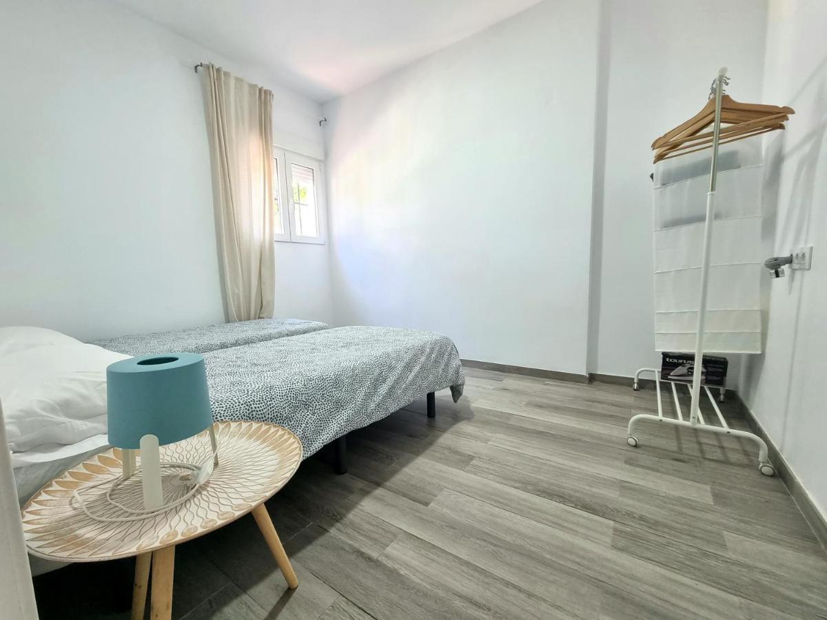 Apartamento Privado Con Jardin, Piscina Elevada Y Bbq Chiclana de la Frontera Luaran gambar